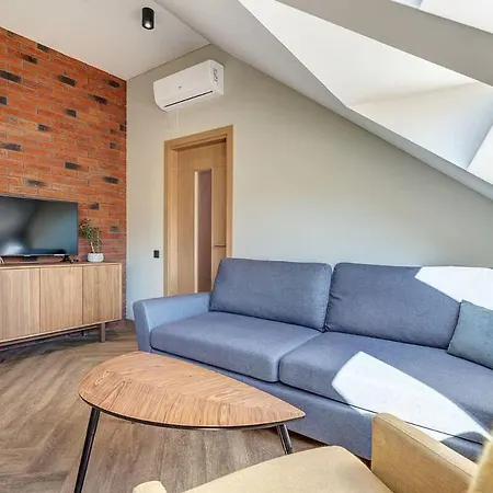 Domillion 1bdr New Old Town U2308 *
